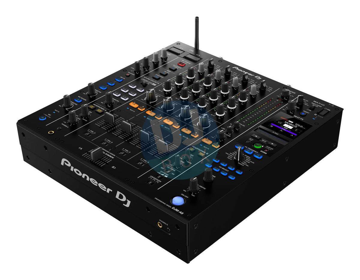 Pioneer DJM-909 DJミキサー　➕　serato SL4 Pioneer DJM-909 DJミキサー ➕ serato SL4 20 years later, the DJM